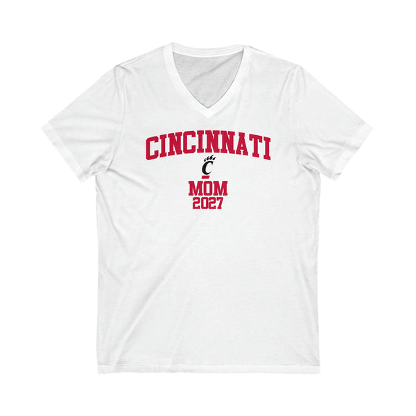 Cincinnati Class of 2027 MOM V-Neck Tee