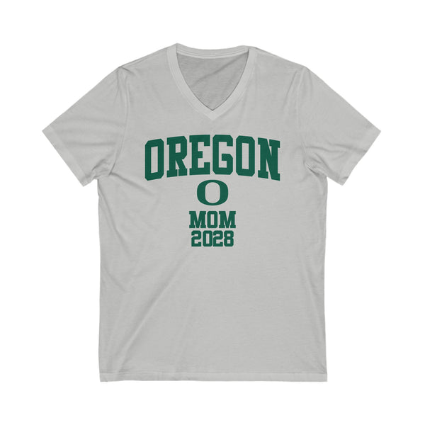 Oregon Class of 2028 MOM V-Neck Tee