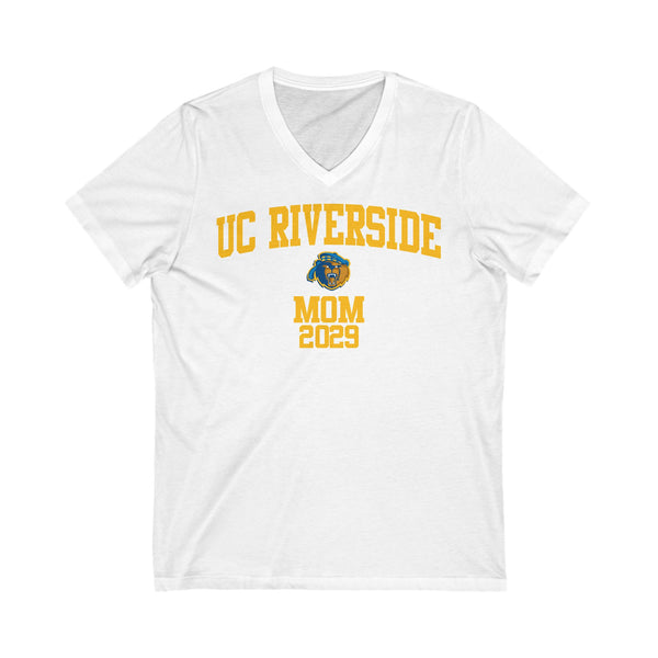 UCR 2029 MOM V-Neck Tee