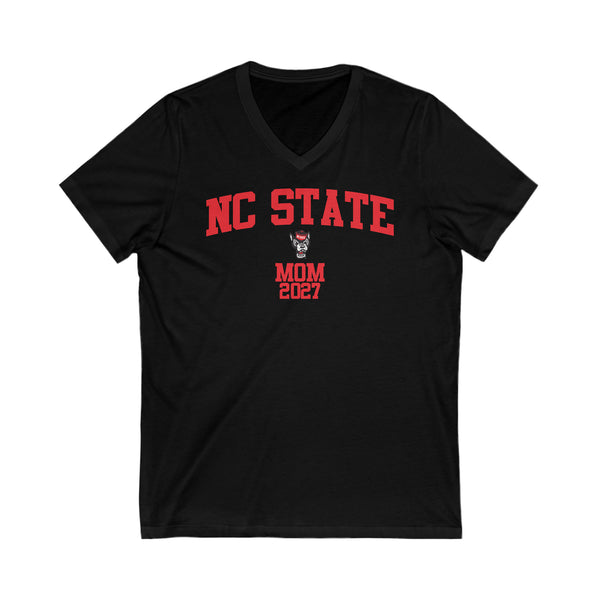 NC State Class of 2027 MOM V-Neck Tee