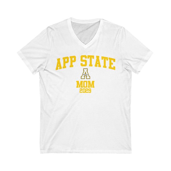 App State Class of 2029 MOM V-Neck Tee