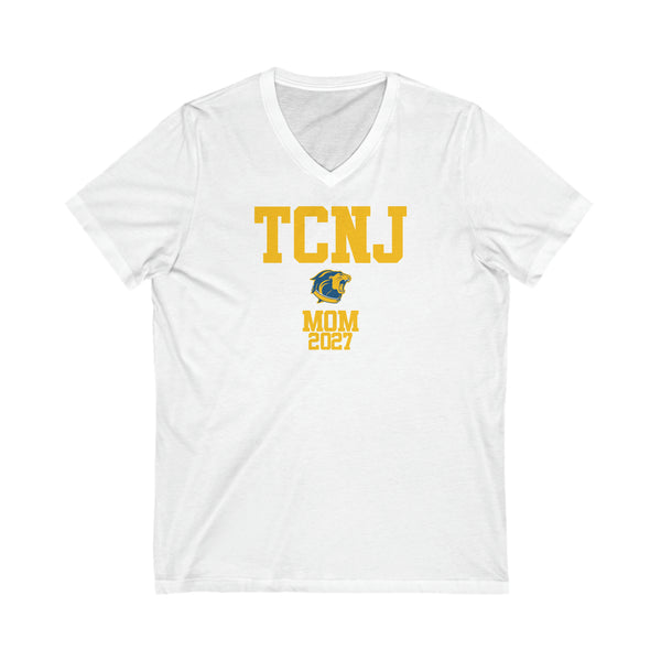 TCNJ Class of 2027 MOM V-Neck Tee