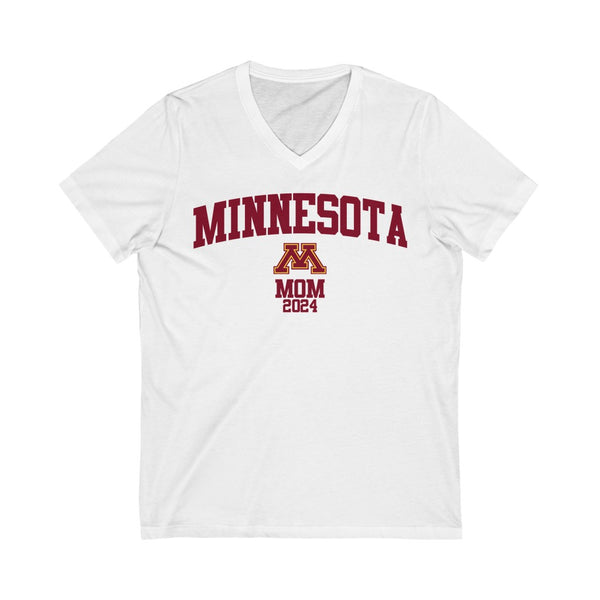 Minnesota Class of 2024 - MOM V-Neck Tee