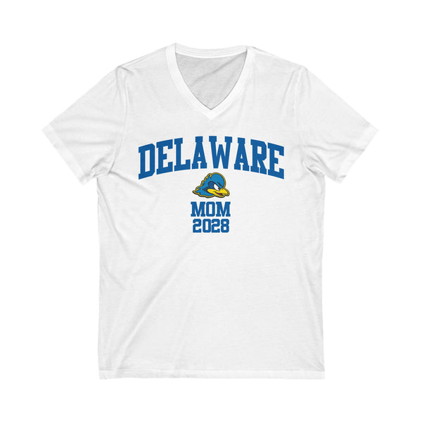 Delaware Class of 2028 MOM V-Neck Tee