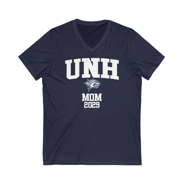 UNH29 MOM V-Neck Tee