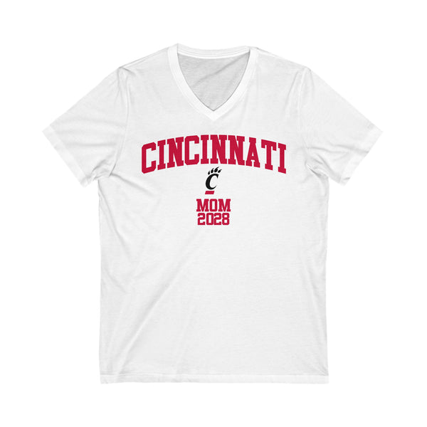 Cincinnati Class of 2028 MOM V-Neck Tee