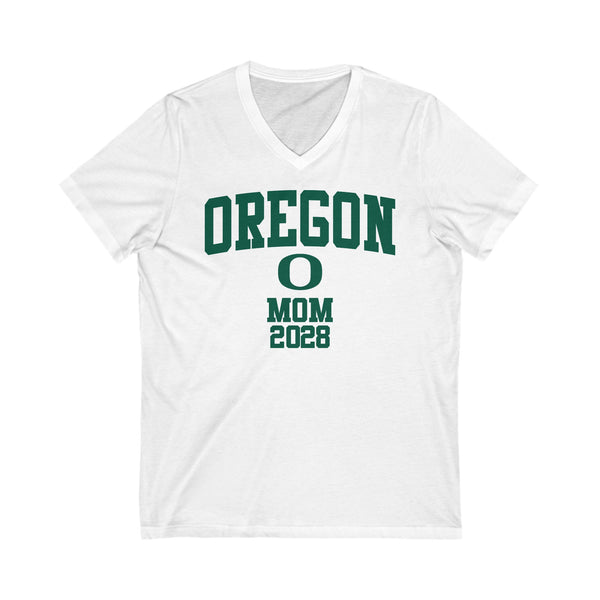 Oregon Class of 2028 MOM V-Neck Tee