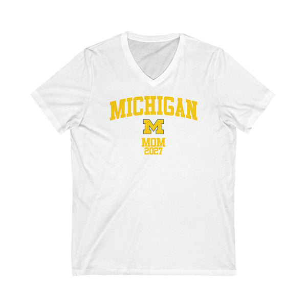 Michigan Class of 2027 MOM V-Neck Tee