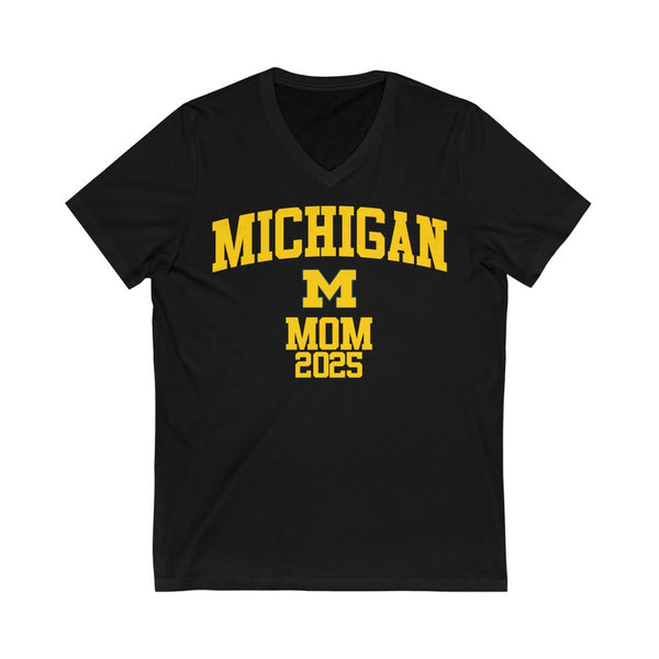 Michigan Class of 2025 - MOM V-Neck Tee