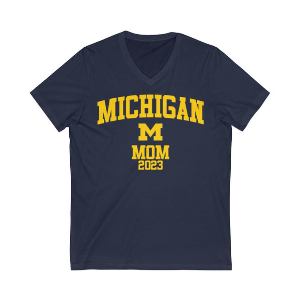 Michigan Class of 2023 - MOM V-Neck Tee