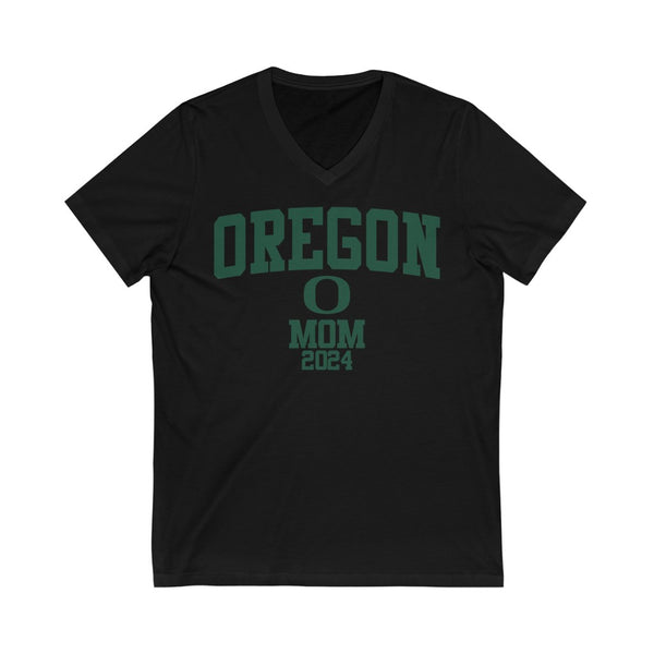 Oregon Class of 2024 - MOM V-Neck Tee